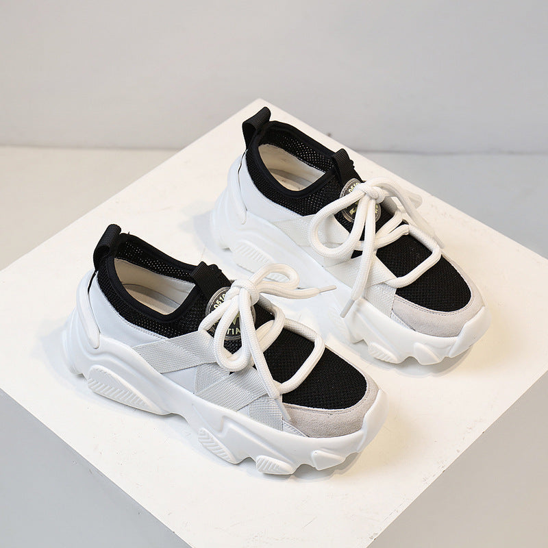 Woman Mesh Surface Sneakers